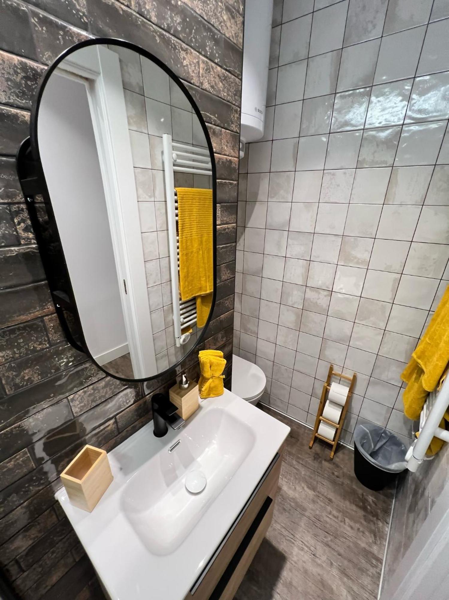 Apartamenticos El Tubo I Zaragoza Oda fotoğraf